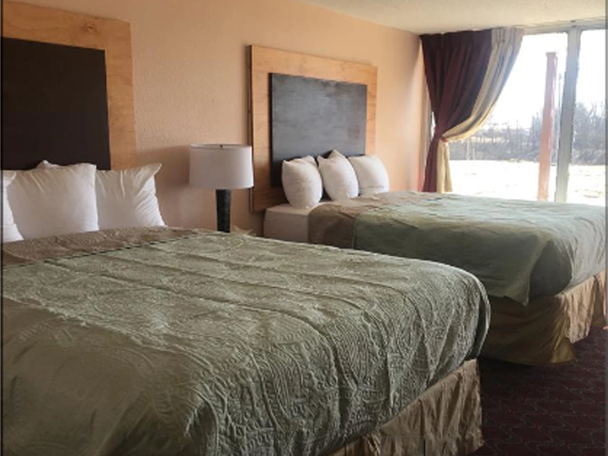 NON SMOKING DOUBLE QUEEN